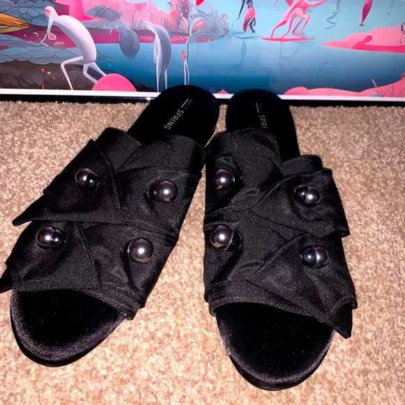 Gorgeous dressy sandals. Size 8.5 - Picture 1 of 3